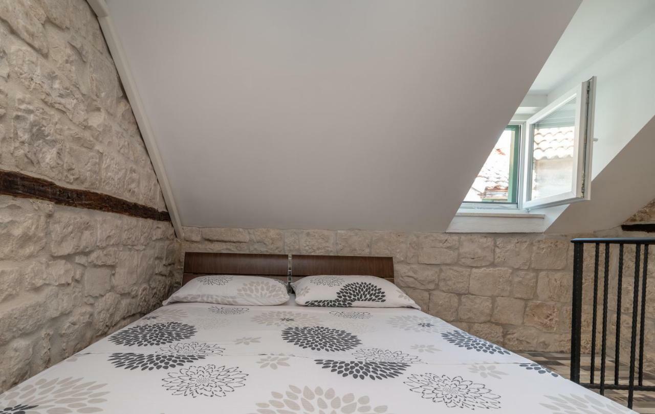 Apartman Skuribanda Trogir Exterior photo